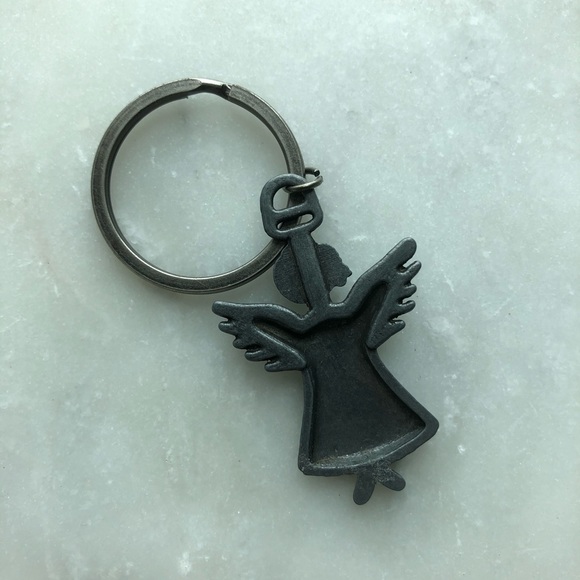 Vintage Heart Angel Keychain - Picture 2 of 5